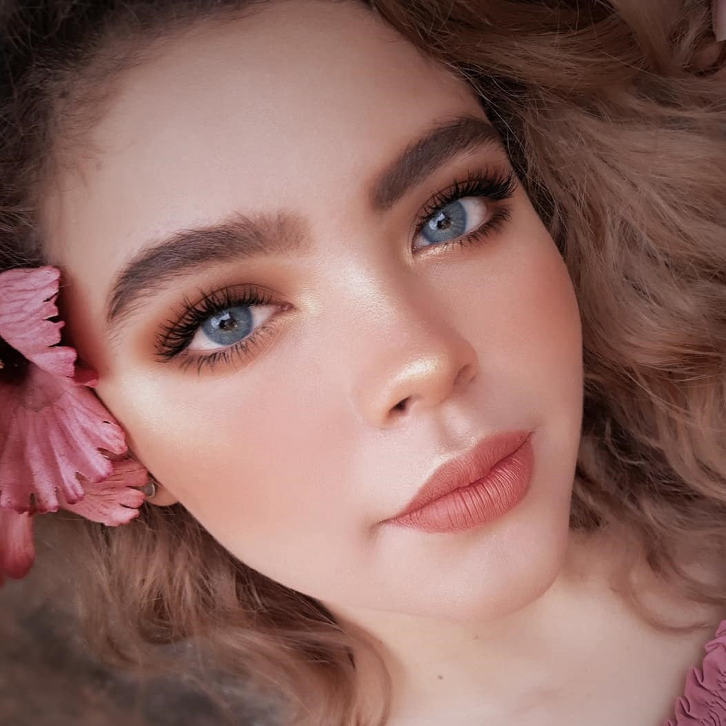 Allure Sea Sapphire (Lentes de Duración Anual)