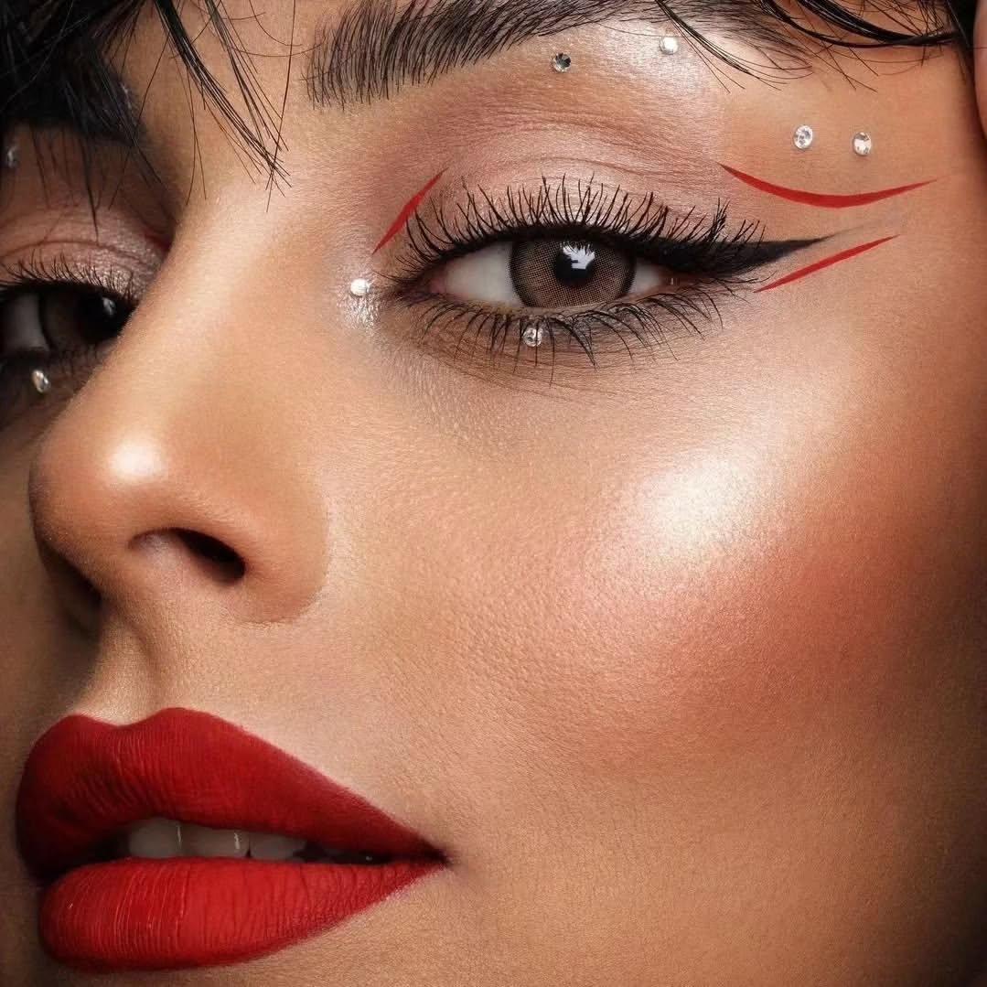 Dolly Brown (Lentes de Duración Anual)