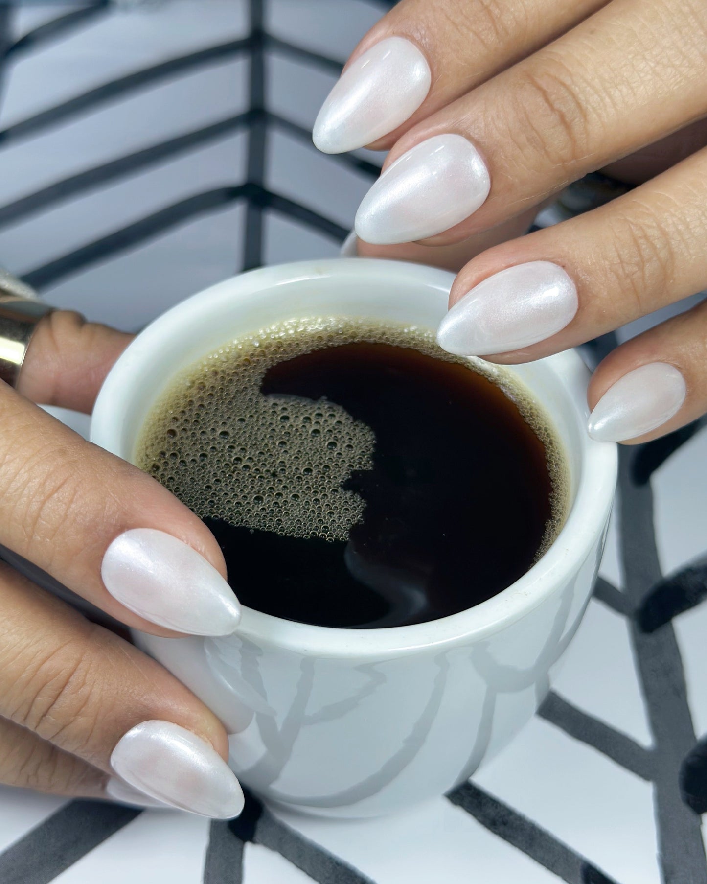 Perla RTS (Press-On Nails hechas a Mano)