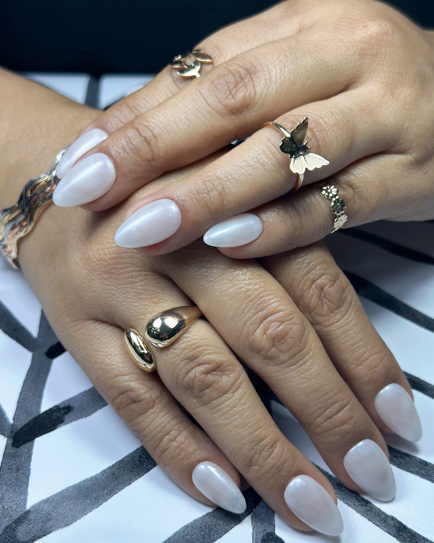 Perla RTS (Press-On Nails hechas a Mano)